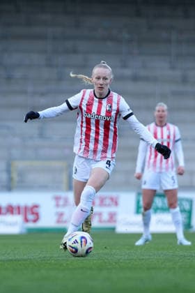 Meret Felde SC Freiburg, 04 am Ball , Germany, Football, GooglePixel Womens Bundesliga, 22 Matchday, 2025 2026, SC Freiburg vs TSG 1899 Hoffenheim, 29 03 2026, Dreisamstadion, Freiburg, Germany DFB REGULATIONS PROHIBIT ANY USE OF PHOTOGRAPHS AS IMAGE SEQUENCES AND OR QUASI VIDEO Freiburg Dreisamstadion Baden Wuerttemberg Germany Copyright: xArnexAmbergx