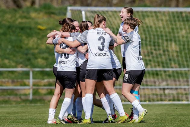 29 03 2026, Football, 2 Womens Bundesliga, 2025 2026, Matchday 21, SG 99 Andernach SV Meppen Meppens women celebrate early 1 0 Andernach Stadium Rhineland-Palatinate Germany