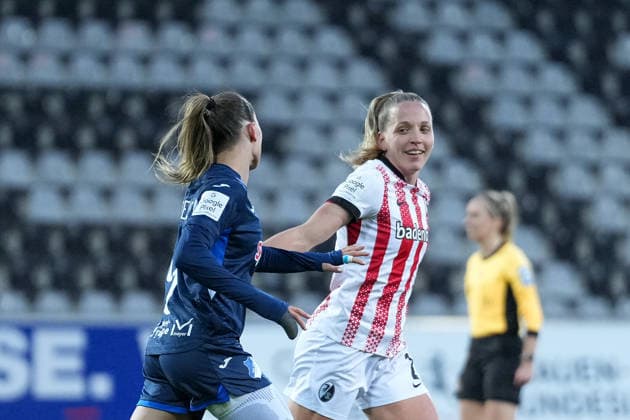 Jill Janssens TSG Hoffenheim, 09 and Lisa Karl SC Freiburg, 02 Fairplay , Germany, Football, GooglePixel Womens Bundesliga, 22 Matchday, 2025 2026, SC Freiburg vs TSG 1899 Hoffenheim, 29 03 2026, Dreisamstadion, Freiburg, Germany DFB REGULATIONS PROHIBIT ANY USE OF PHOTOGRAPHS AS IMAGE SEQUENCES AND OR QUASI VIDEO Freiburg Dreisamstadion Baden Wuerttemberg Germany Copyright: xArnexAmbergx