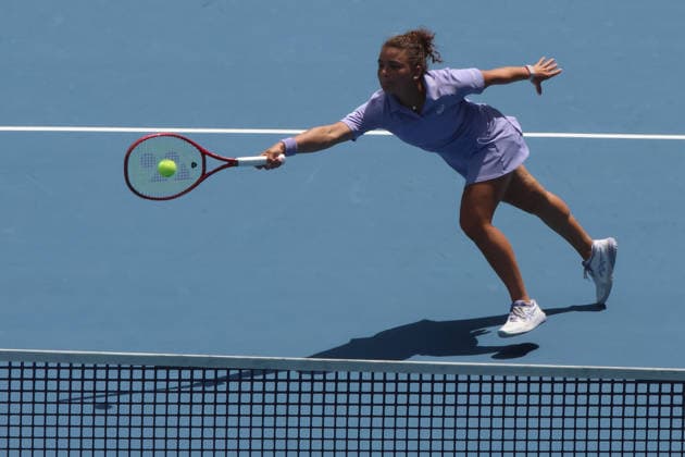 March 29, 2026, Miami Gardens, Florida, USA: JASMINE PAOLINI (ITA) in action during her women s doubles finals match against TAYLOR TOWNSEND (USA) and KATERINA SINIAKOVA (CZE) at the Miami Open at Hard Rock Stadium in Miami Gardens, Florida. Miami Gardens USA - ZUMAv151 20260329_zsp_v151_006 Copyright: xLorenzoxVasquezx