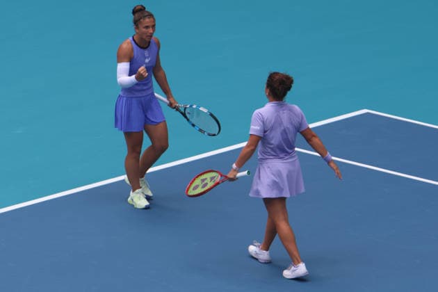 March 29, 2026, Miami Gardens, Florida, USA: SARA ERRANI (ITA) and JASMINE PAOLINI (ITA) react during her women s doubles finals match against TAYLOR TOWNSEND (USA) and KATERINA SINIAKOVA (CZE) at the Miami Open at Hard Rock Stadium in Miami Gardens, Florida. Miami Gardens USA - ZUMAv151 20260329_zsp_v151_024 Copyright: xLorenzoxVasquezx
