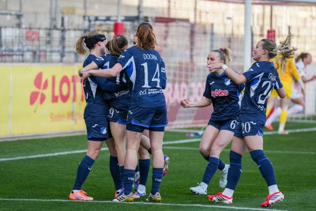 Google Pixel Womens Bundesliga SC Freiburg vs TSG Hoffenheim, 29 03 2026 Goal celebration for 0 1 by Wiëlle Douma TSG 1899 Hoffenheim, 13 Google Pixel Womens Bundesliga SC Freiburg vs TSG Hoffenheim, Dreisamstadion, 29 03 2026 DFB DFL REGULATIONS PROHIBIT ANY USE OF PHOTOGRAPHS AS IMAGE SEQUENCES AND OR QUASI VIDEO Copyright: xBEAUTIFULxSPORTS Boscox