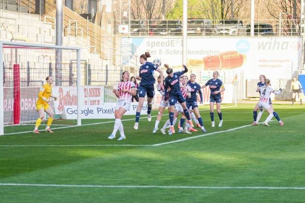 Google Pixel Womens Bundesliga SC Freiburg vs TSG Hoffenheim, 29 03 2026 Goal for 0 1 by Wiëlle Douma TSG 1899 Hoffenheim, 13 Google Pixel Womens Bundesliga SC Freiburg vs TSG Hoffenheim, Dreisamstadion, 29 03 2026 DFB DFL REGULATIONS PROHIBIT ANY USE OF PHOTOGRAPHS AS IMAGE SEQUENCES AND OR QUASI VIDEO Copyright: xBEAUTIFULxSPORTS Boscox