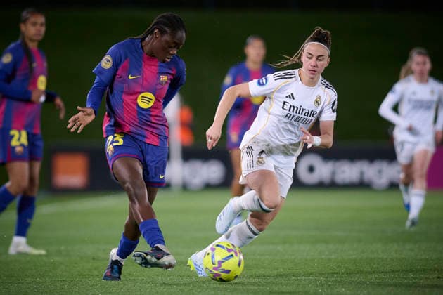 Real Madrid CF™s Athenea del Castillo (r) and FC Barcelona, Barca Ä™s Aicha Camara during La Liga F match. March 29 ,2025. (20260329011)