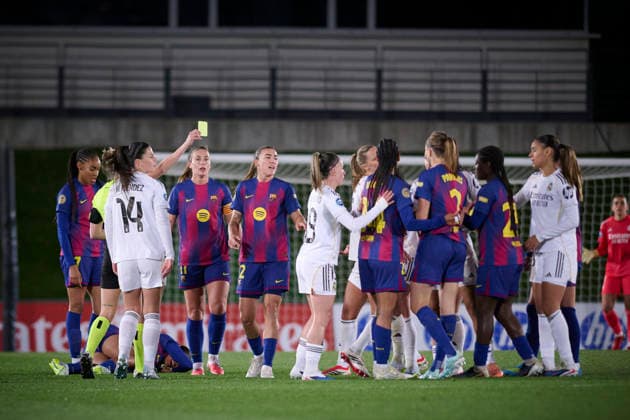 Real Madrid CF™s and FC Barcelona, Barca Ä™s players protest to referee Rivera Olmedo during La Liga F match. March 29 ,2025. (20260329017)