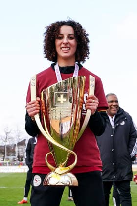 Switzerland AXA Womens Cup Final 2025 26, BSC YB Women vs Servette FC Chenois Feminin Schützenwiese, Winterthur Players of Servette celebrate their victory and pose for a trophy photo Goutia Karchouni 10 Servette Copyright: xDanielaxPorcellix