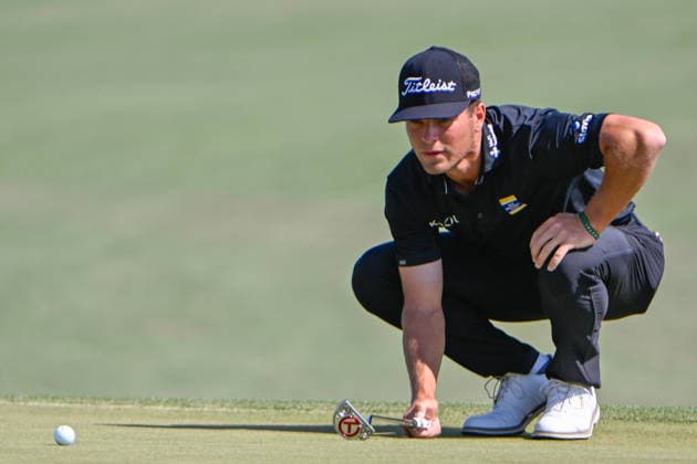 HOUSTON, TX - MARCH 29: Michael Brennan (USA) lines up his par putt on 1 during the final round of the Texas Children s Houston Open on March 29, 2026, at Memorial Park Golf Course, Houston, Texas. (Photo by Ken Murray Icon Sportswire) GOLF: MAR 29 PGA, Golf Herren Texas Children s Houston Open EDITORIAL USE ONLY Icon2603290034