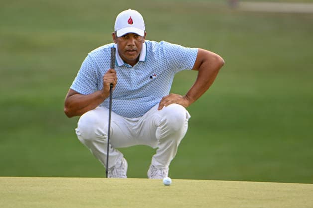HOUSTON, TX - MARCH 29: Jhonattan Vegas (VEN) looks over his birdie putt on 9 during the final round of the Texas Children s Houston Open on March 29, 2026, at Memorial Park Golf Course, Houston, Texas. (Photo by Ken Murray Icon Sportswire) GOLF: MAR 29 PGA, Golf Herren Texas Children s Houston Open EDITORIAL USE ONLY Icon2603290194