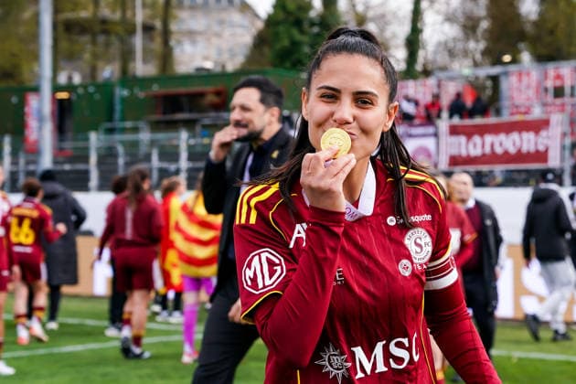 Switzerland AXA Womens Cup Final 2025 26, BSC YB Women vs Servette FC Chenois Feminin Schützenwiese, Winterthur Players of Servette celebrate their victory Daïna Bourma Daina Bourma 3 Servette Copyright: xDanielaxPorcellix