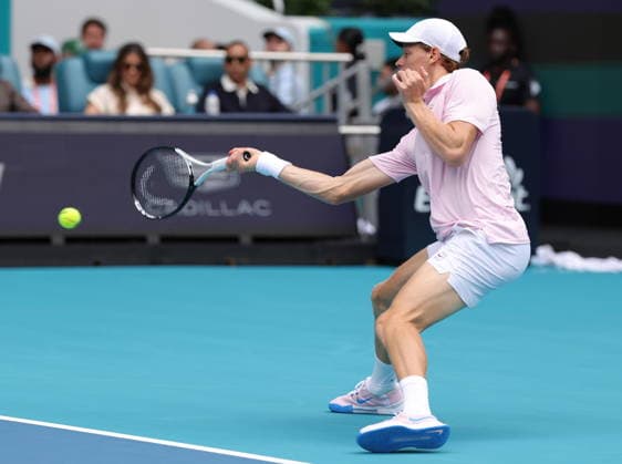 Tennis 2026 Miami Open - Day 12 - Men s Final Jannik Sinner of Italy in action against Jiri Lehecka of the Czech Republic during the Men™s Final match at the 2026 Miami Open tennis tournament in Miami, Florida, USA, 29 March 2026. MIAMI FLORIDA United States  Copyright: xCRISTOBALxHERRERA-ULASHKEVICHx