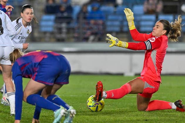 March 30, 2026, Madrid, Madrid, Spain: MARIA ISABEL RODRIGUEZ (MISA) of Real Madrid Femenino CF makes a save during the Spanish Women League, Liga F, football match played between REAL MADRID 0 Vs FC Barcelona, Barca 3 at Alfredo Di Stefano stadium on march 29, 2026, in Valdebebas, Madrid, Spain. Madrid Spain - ZUMAc312 20260330_zsp_c312_116 Copyright: xOscarxManuelxSanchezx
