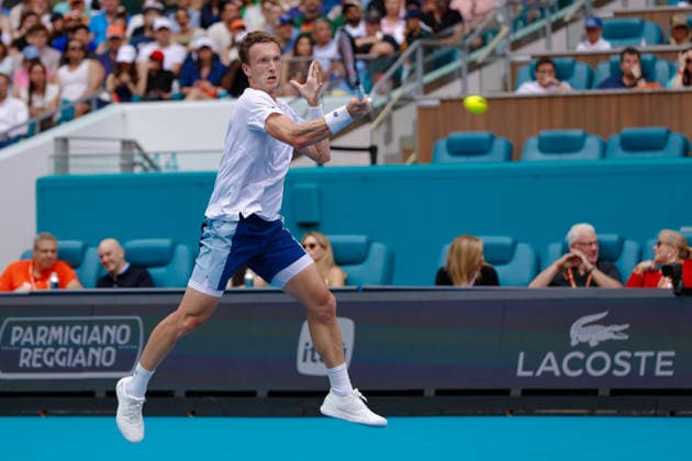 MIAMI GARDENS, FL - MARCH 29: Jiri Lehecka (CZE) in action during the men™s final singles match against Jannik Sinner (ITA) (not pictured) at the Miami Open on March 29, 2026, at Hard Rock Stadium in Miami Gardens, Florida,(Photo by Chris Arjoon Icon Sportswire) TENNIS: MAR 29 Miami Open EDITORIAL USE ONLY Icon2603290010063