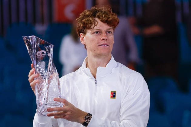 March 29, 2026, Miami Gardens, Florida, USA: Jannik Sinner (ITA) is seen holding the Butch Buchholz Championship trophy at the end of the menÃ¢â‚¬â ¢s singles final match at the 2026 Miami Open presented by Itau at Hard Rock Stadium. Tennis 2026: Miami Open  - ZUMAa257 20260329_zsp_a257_024 Copyright: xChrisxArjoonx