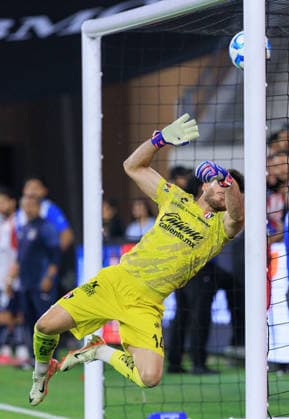 March 29, 2026, Los Angeles, California, USA: Goalkeeperl, Cesar Ramos 14 of the Atlas FC is unable to stop a ball that goes in for a goal during the Clasico Tapatio game against the Chivas de Guadalajara on Sunday March 29, 2026 at the BMO Stadium in Los Angeles, California. Chivas defeat Atlas FC, 1-0. JAVIER ROJAS PI Chivas Defeat Atlas FC, 1-0  - ZUMAp124 20260329_zaa_p124_030 Copyright: xJavierxRojasx
