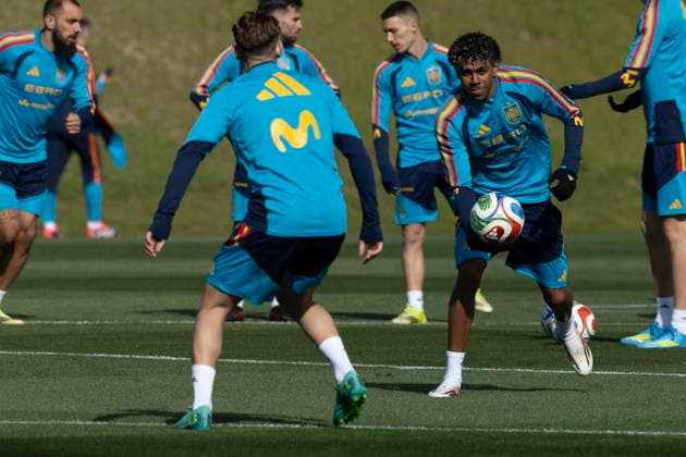 Spanish national team, Nationalteam training session Spain national team Lamine Yama attends the training session at the Soccer City of Las Rozas, Madrid, Spain, 30 March 2026. Spain will face Egypt in a friendly match on 31 March. LAS ROZAS (Madrid) Spain  Copyright: xSERGIOxPEREZx