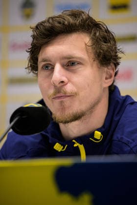 260330 Victor Nilsson Lindelöf of the Swedish national football team at a press conference on March 30, 2026 in Stockholm Photo Jesper Zerman BILDBYRAN kod JZ JZ0694 fotboll football soccer fotball vm kval kval fifa world cup qualifier qualifier presskonferens press conference sverige sweden sverige a bbeng  Copyright: JESPERxZERMAN BB260330JZ041