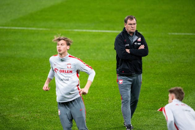 260330 Head coach Jan Urban of Poland s national football team at a training session on March 30, 2026 in Stockholm Photo Jesper Zerman BILDBYRAN kod JZ JZ0696 fotboll football soccer fotball vm kval kval fifa world cup qualifier qualifier träning practice training polen poland bbeng  Copyright: JESPERxZERMAN BB260330JZ089
