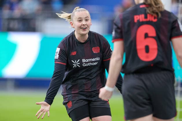 from left goal scorer Vanessa Fudalla Bayer 04 Leverkusen, 21 and Katharina Piljic Bayer 04 Leverkusen, 6 with goal celebration, jubilation, cheering, optimistic, game scene, highlight, joy about the goal to 0 1, THE DFB REGULATIONS PROHIBIT ANY USE OF PHOTOGRAPHS AS IMAGE SEQUENCES AND OR QUASI VIDEO , 30 03 2026, Hamburg Germany , Football, Google Pixel Womens Bundesliga, Hamburger SV Bayer 04 Leverkusen xobx