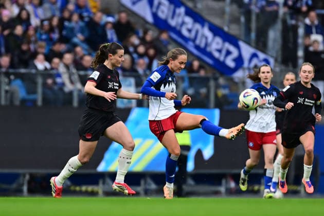 Soccer I Women I Season 2025 2026 I Bundesliga I 22 Matchday I Hamburger SV Bayer 04 Leverkusen I 30 03 2026 Katharina Piljic 6, Bayer 04 Leverkusen Camilla Linberg 47, Hamburger SV Hamburg Volkspark, Volksparkstadion, Stadion, Volkspark Stadion Hamburg Germany Copyright: xLobeca FelixxSchlikisx