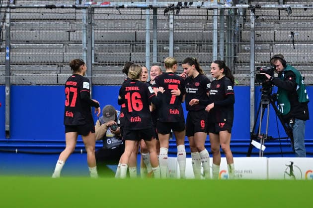 Soccer I Women I Season 2025 2026 I Bundesliga I 22 Matchday I Hamburger SV Bayer 04 Leverkusen I 30 03 2026 Cheers, excitement, enthusiasm, euphoria, joy, happiness, cheerfulness at Bayer 04 Leverkusen Women Hamburg Volkspark, Volksparkstadion, stadium, Volkspark Stadion Hamburg Germany Copyright: xLobeca FelixxSchlikisx