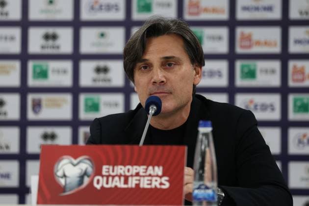 30 MAR 2026 SOCCER KO PLAY-OFFS EUROPEAN QUALIFIERS, Turkey national team, Nationalteam Pre-Match press conference, PK, Pressekonferenz Head coach Vincenzo Montella of the Türkiye national team speaks during a pre-match press conference ahead of the KO play-offs European Qualifiers match Pristina Pristina, Kosovo Fadil Vokrri Stadium Fadil Vokrri Stadium KOSOVO