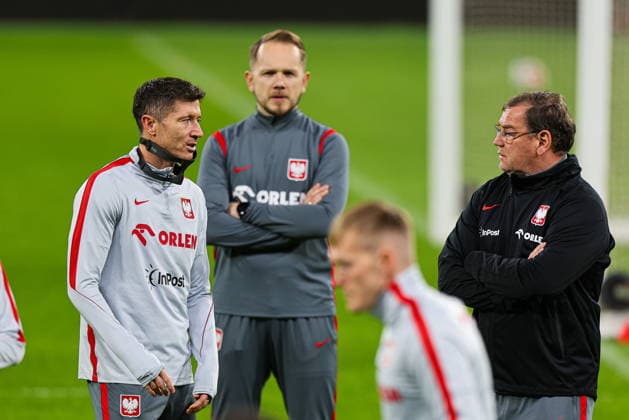 2026.03.30 Stockholm Pilka nozna Kwalifikacje Mistrzostw Swiata 2026 Trening i konferencja prasowa przed Szwecja - Polska N z Robert Lewandowski Jan Urban (trener, head coach) Foto Pawel Andrachiewicz PressFocus 2026.03.30 Stockholm Football - FIFA World Cup, WM, Weltmeisterschaft, Fussball 2026 Qualifying round Training and press conference, PK, Pressekonferenz before Sweden - Poland Robert Lewandowski Jan Urban (trener, head coach) Credit: Pawel Andrachiewicz PressFocus NEWSPIX.PL --- newspix.pl POLAND OUT! 