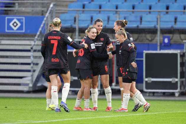 2026 03 30 xfsx Soccer Google Pixel Women Bundesliga Hamburger Sportverein Bayer 04 Leverkusen v l Bayer 04 Leverkusen celebrates the goal to 3 1 for Bayer 04 Leverkusen by Julia Mickenhagen Bayer 04 Leverkusen ,18 DFL regulations prohibit any use of photographs as image sequences and or quasi video Copyright: HMBxMedia FernandoxSoares
