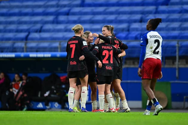 Soccer I Women I Season 2025 2026 I Bundesliga I 22 Matchday I Hamburger SV Bayer 04 Leverkusen I 30 03 2026 Cheers, excitement, enthusiasm, euphoria, joy, happiness, cheerfulness at Bayer 04 Leverkusen Women Hamburg Volkspark, Volksparkstadion, stadium, Volkspark Stadion Hamburg Germany Copyright: xLobeca FelixxSchlikisx