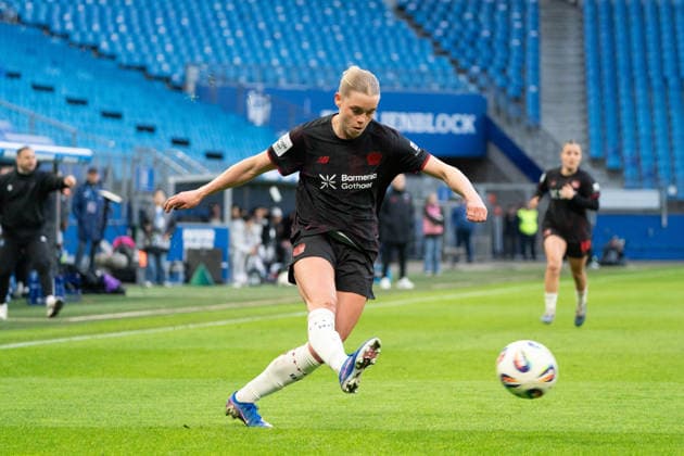 HAMBURG, GERMANY - MARCH 30: Cornelia Kramer (7 Bayer 04 Leverkusen) during the Google Pixel Frauen-Bundesliga between Hamburger SV and Bayer 04 Leverkusen at Stadion Hoheluft on March 30, 2026 in Hamburg, Germany. (Photo by Qianru Zhang Press Photo) Copyright: xQianruxZhang SPPx Sportspressphoto_SPR121806