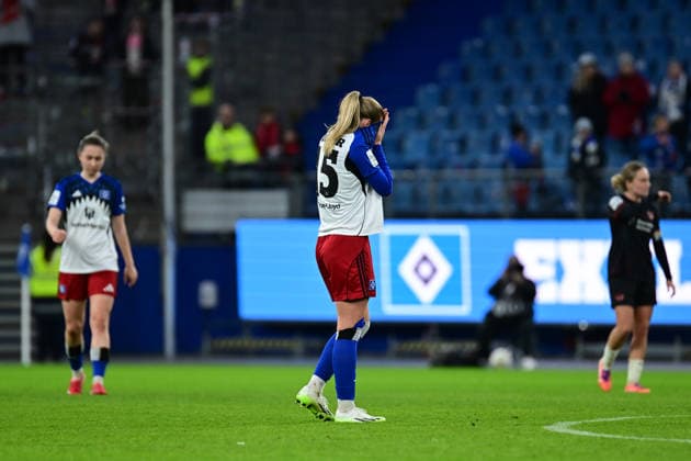 Soccer I Women I Season 2025 2026 I Bundesliga I 22 Matchday I Hamburger SV Bayer 04 Leverkusen I 30 03 2026 Looks disappointed, saddened, depressed, frustrated, crestfallen, offended, dejected, dissatisfied, disillusioned, in a bad mood Annalena Carolina Wucher 15, Hamburger SV Hamburg Volkspark, Volksparkstadion, stadium, Volkspark Stadion Hamburg Germany Copyright: xLobeca FelixxSchlikisx