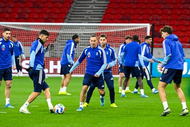 Football, Greece national team, Training