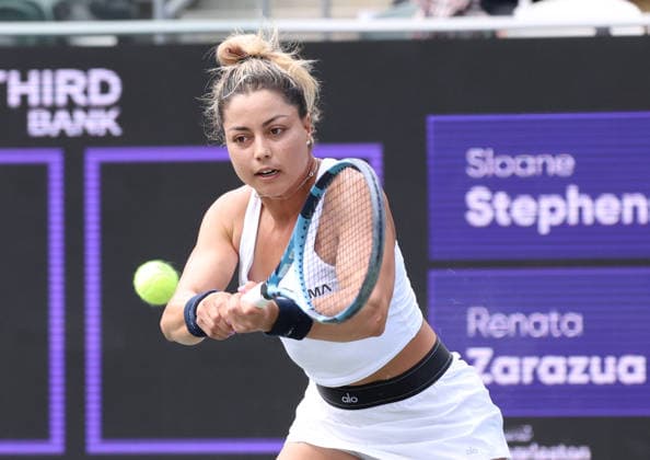 March 30, 2026, Charleston, South Carolina, USA: RENATA ZARAZUA of Mexico during the match against S. Stephens of USA in first round of tennis tournament WTA, Tennis Damen 500 Charleston Open. Zarazua won 6:2, 6:0. Charleston USA - ZUMAc278 20260330_zsp_c278_003 Copyright: xMarcinxCholewinskix