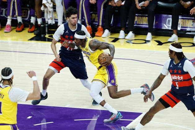 LOS ANGELES, CA - MARCH 30: Los Angeles Lakers forward Jarred Vanderbilt (2) drives to the basket during the Washington Wizards vs Los Angeles Lakers game on March 30, 2026, at Crypto.com Arena in Los Angeles, CA. (Photo by Jevone Moore Icon Sportswire) NBA, Basketball Herren, USA MAR 30 Washington Wizards at Los Angeles Lakers EDITORIAL USE ONLY Icon20260330052