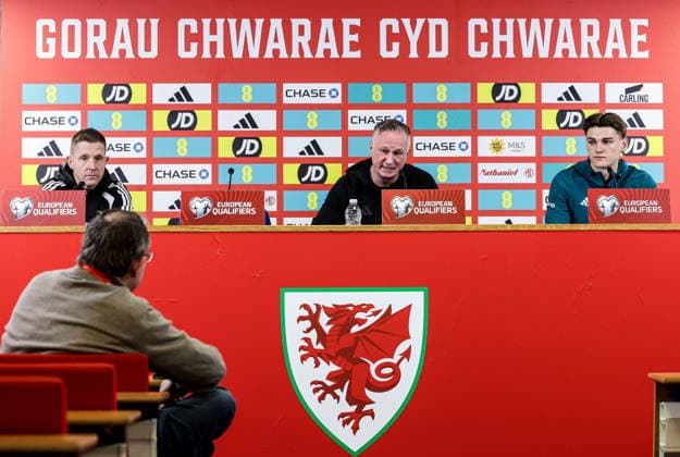 Northern Ireland press conference, PK, Pressekonferenz Cardiff City Stadium, Wales 30 3 2026 Head Coach Micheal O™Neill and Justin Devenny Micheal O™Neill and Justin Devenny 30 3 2026  Copyright: x INPHO Presseye WilliamxCherryx N Ireland Presser_012