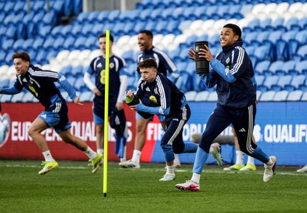 Football, Northern Ireland national team, Training