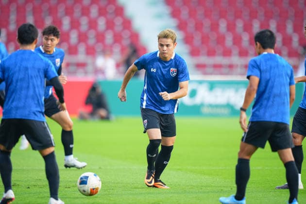 March 30, 2026, Bangkok, Thailand: Theerathon Bunmathan of Thailand seen during a training session ahead of the Asian Cup 2027 qualifying round Group D match against Thailand at Rajamangala Stadium. Thailand And Turkmenistan press conference, PK, Pressekonferenz In Bangkok, Thailand - 30 Mar 2026  - ZUMAs197 20260330_aaa_s197_268 Copyright: xAmpholxThongmueangluangx