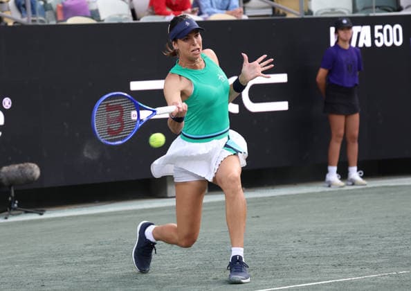 March 31, 2026, Charleston, South Carolina, USA: AJLA TOMLJANOVIC of Australia during the match against D. Vekic of Croatia in first round of tennis tournament WTA, Tennis Damen 500 Charleston Open. Tomljanovic lost 6:3, 1:6, 4:6. Charleston USA - ZUMAc278 20260331_zsp_c278_004 Copyright: xMarcinxCholewinskix