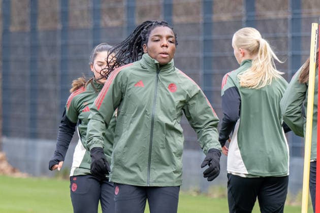 Edna Imade 29 FC Bayern Muenchen , FC Bayern Women Final training before the UEFA Champions League match, quarter-final second leg against Manchester United, season 2025 2026 31 03 2026 DFB regulations prohibit any use of photographs as image sequences and or quasi video Muenchen Bayern Germany Copyright: xkolbert-press UlrichxGamelx