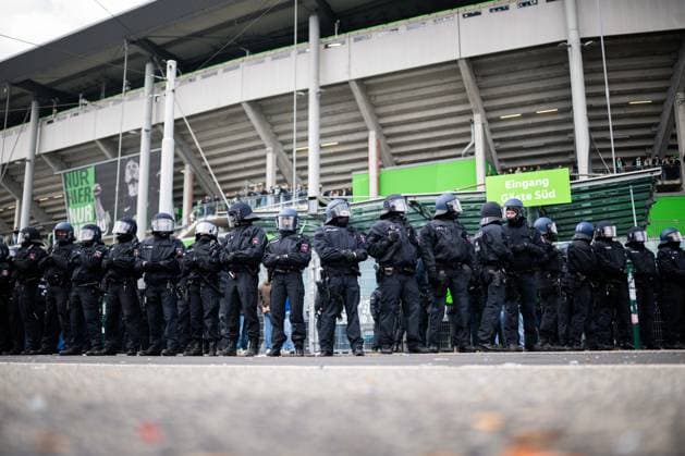 Football, fan scenes call police violence in German stadiums alarming, archive images