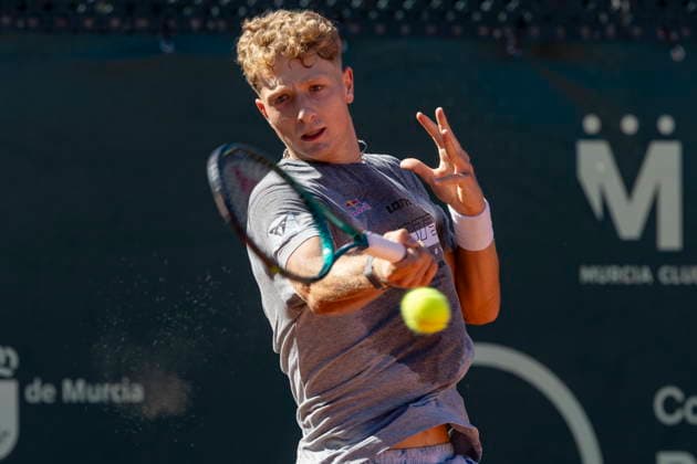 Carlos Alcaraz holds training session in Murcia Spanish tennis player Martin Landaluce in action during a training session with Carlos Alcaraz held at Murcia Royal Tennis Club 1919 in Murcia, Spain on 31 March 2026. Murcia Spain  Copyright: xMARCIALxGUILLENx