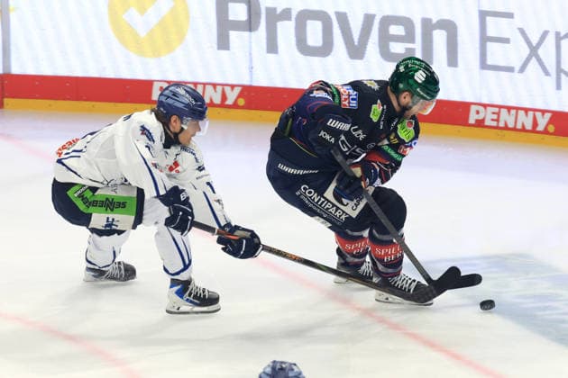 DEU, DEL, 1.EBL, Eisbaeren vs. Straubingen Tigers, 31.03.2026, Uber-Arena, Berlin, DEU, DEL, 1.EBL, Eisbaeren vs. Straubingen Tigers, im Bild Markus Niemelaeinen (Eisbaeren Berlin 56), Mario Zimmermann (Straubingen Tigers 13) *** DEU, DEL, 1 EBL, Eisbaeren vs Straubingen Tigers, 31 03 2026, Uber Arena, Berlin, DEU, DEL, 1 EBL, Eisbaeren vs Straubingen Tigers, in the picture Markus Niemelaeinen Eisbaeren Berlin 56 , Mario Zimmermann Straubingen Tigers 13 nordphotoxGmbHx xEngler nph00076