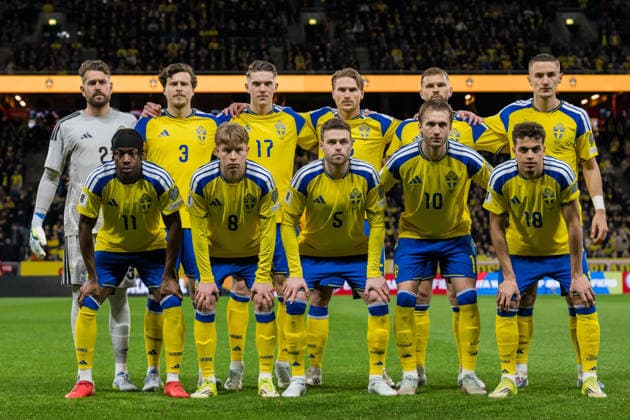 260331 The starting eleven of Sweden pose for a team photo ahead of the FIFA World Cup Qualifier play off final football match between Sweden and Poland on March 31, 2026 in Stockholm From top left goalkeeper Kristoffer Nordfeldt, Victor Nilsson Lindelöf, Viktor Gyökeres, Carl Starfelt, Jesper Karlström, Gustaf Lagerbielke Anthony Elanga, Daniel Svensson, Gabriel Gudmundsson, Benjamin Nygren and Yasin Ayari Photo Joel Marklund BILDBYRAN kod JM JM0814 bbeng fotboll football soccer fotball vm kval fifa world cup qualifier playoff play off final sverige sweden sverige a polen poland  Copyright: JOELxMARKLUND BB260331JM007