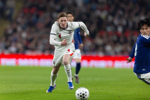 Football - International Friendly, Länderspiel, Nationalmannschaft - England v Japan LONDON, ENGLAND - Tuesday, March 31, 2026: England s Elliot Anderson during an International Friendly match between England and Japan at Wembley Stadium. (Photo by David Rawcliffe Propaganda) LONDON Wembley Stadium GREATER LONDON ENGLAND  Copyright: xDavidxRawcliffex P2026-03-31-Wales_Northern_Ireland-40