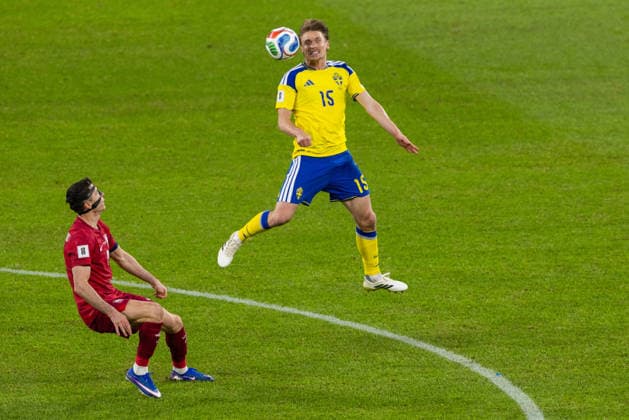 260331 Carl Starfelt of Sweden and Robert Lewandowski of Poland during the FIFA World Cup, WM, Weltmeisterschaft, Fussball Qualifier play-off final football match between Sweden and Poland on March 31, 2026 in Stockholm. Photo: Kenta Jönsson BILDBYRAN COP 210 JM0814 bbeng fotboll football soccer fotball vm-kval fifa world cup qualifier playoff play-off final sverige sweden sverige a polen poland *** 260331 Carl Starfelt of Sweden and Robert Lewandowski of Poland during the FIFA World Cup Qualifier play off final football match between Sweden and Poland on March 31, 2026 in Stockholm Photo Kenta Jönsson BILDBYRAN COP 210 JM0814 bbeng fotboll football soccer fotball vm kval fifa world cup qualifier playoff play off final sverige sweden sverige a polen poland  Copyright: KENTAxJÖNSSON BB260331KJ048