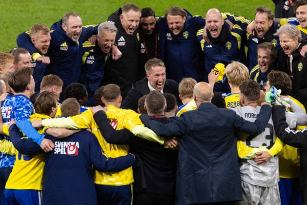260331 Head coach Graham Potter of Sweden celebrates with players after the FIFA World Cup, WM, Weltmeisterschaft, Fussball Qualifier play-off final football match between Sweden and Poland on March 31, 2026 in Stockholm. Photo: Kenta Jönsson BILDBYRAN COP 210 JM0814 bbeng fotboll football soccer fotball vm-kval fifa world cup qualifier playoff play-off final sverige sweden sverige a polen poland celebration jubel *** 260331 Head coach Graham Potter of Sweden celebrates with players after the FIFA World Cup Qualifier play off final football match between Sweden and Poland on March 31, 2026 in Stockholm Photo Kenta Jönsson BILDBYRAN COP 210 JM0814 bbeng fotboll football soccer fotball vm kval fifa world cup qualifier playoff play off final sverige sweden sverige a polen poland celebration jubel  Copyright: KENTAxJÖNSSON BB260331KJ065