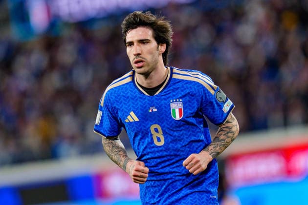 Sandro Tonali of Italy during the FIFA World Cup, WM, Weltmeisterschaft, Fussball 2026 Playoff Semi-final match between Italy and Northern Ireland at New Balance Arena Bergamo Italy on 26 March 2026. Bergamo Stadio Atleti Azzurri Bergamo Italy Copyright: xPhotoxGoalxPixx SP24-1400-129