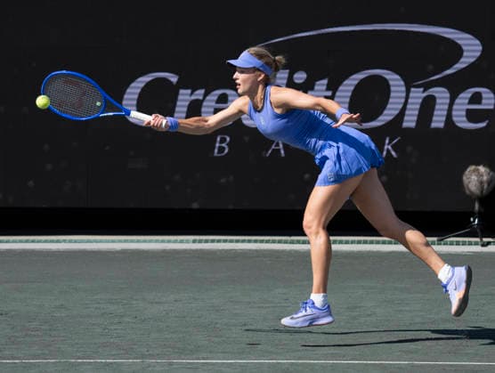 April 1, 2026: Viktoriya Tomova (BUL) loses to Anna Kalinskaya (RUS) 6-2, 6-4, at the Credit One Charleston Open being played at Credit One Staduim in Charleston, South Carolina, {USA} Ã‚ Tennisclix Charleston USA - ZUMAc04_ 20260401_zma_c04_006 Copyright: xLesliexBillmanx