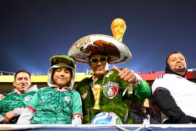 Mexico v Belgium - FIFA World Cup, WM, Weltmeisterschaft, Fussball Stage CHICAGO, UNITED STATES - MARCH 31 : Illustration picture of fans of Mexico during the friendly game between Mexico and Belgium as part of a pre-World Cup 2026 training camp on March 31, 2026 in Chicago, United States, 31 03 2026 Chicago United States  Copyright: xVincentxKalutx