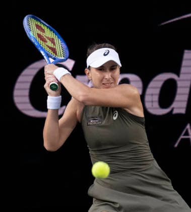 April 1, 2026: Dayana Yastremska (UKR) loses to Belinda Bencic (SUI) 6-2, 6-7, 6-3, at the Credit One Charleston Open being played at Credit One Staduim in Charleston, South Carolina, {USA} Tennisclix Charleston USA - ZUMAc04_ 20260401_zma_c04_025 Copyright: xLesliexBillmanx