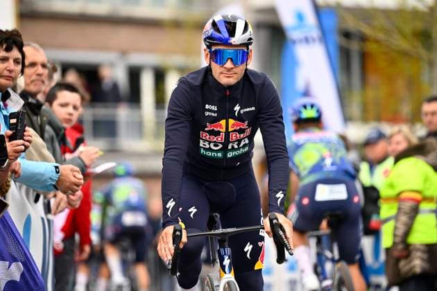 Dwars door Vlaanderen 2026 Cycling Race WAREGEM, BELGIUM - APRIL 01 : Vermeersch Gianni (BEL) of Red Bull - BORA - hansgrohe during the 80th edition of Dwars door Vlaanderen an UCI World Tour 1.UWT one day cycling road race for Men Elite of 184 km with start in Roeselare and finish in Waregem on April 1, 2026 in Waregem, Belgium, 01 04 2026 ( Motordriver Kenny Verfaillie - Waregem Belgium  Copyright: xTomasxSiskx